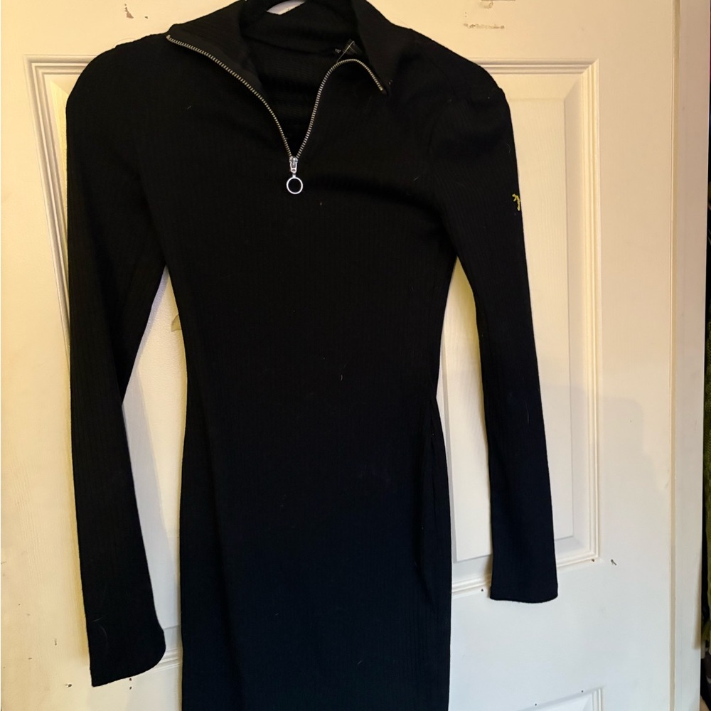 Forever 21 Black Long Sleeve Dress with Zip Detail
